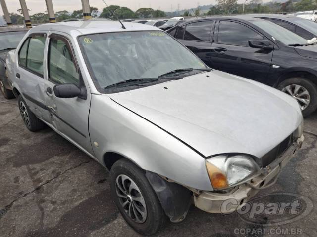 2002 FORD FIESTA SEDAN 