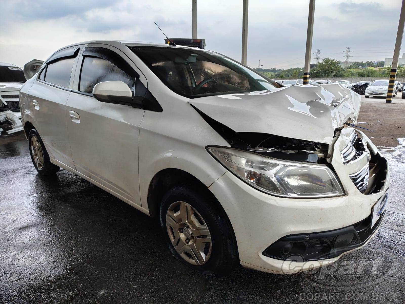 Chevrolet Prisma LT 1.0 SPE 2016 Colisão Média Monta