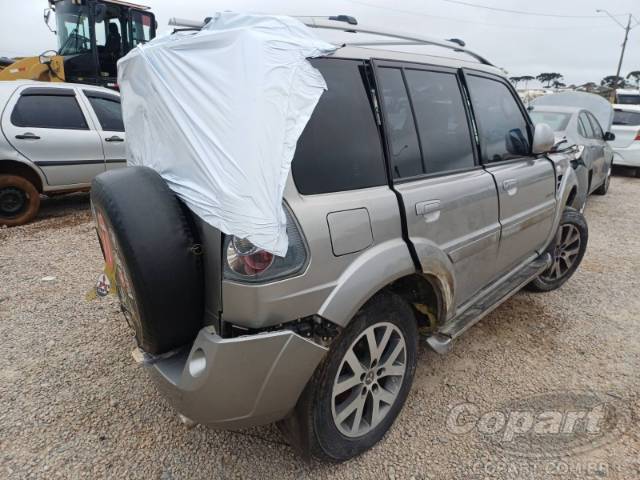 2015 MITSUBISHI PAJERO TR4 