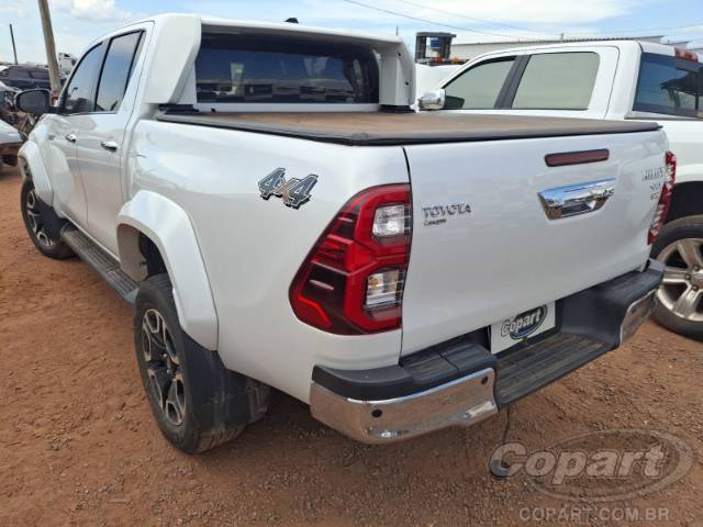 2025 TOYOTA HILUX CD 