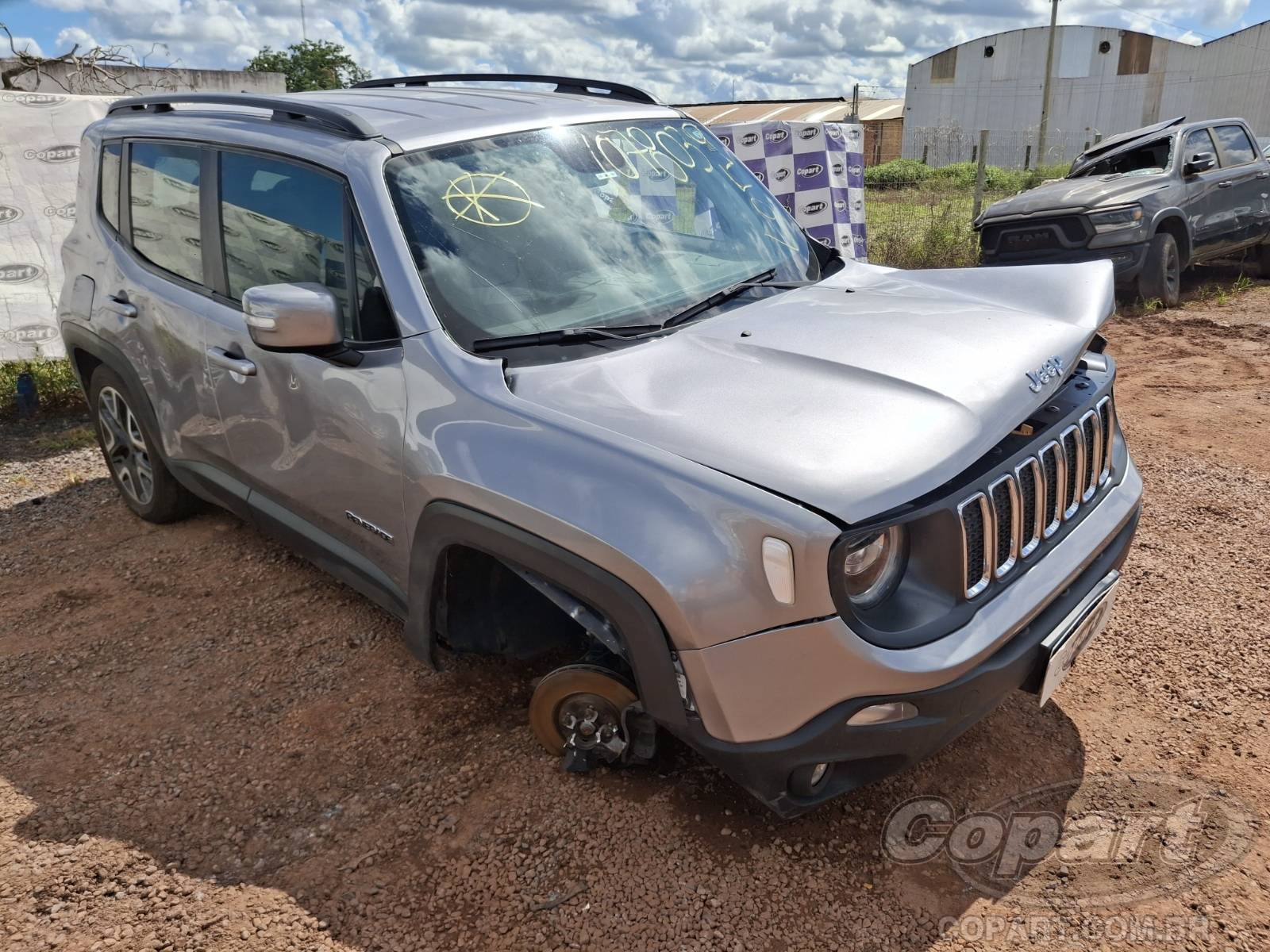 Veículo Fiat Renegade JEEP RENEGADE 1.8 16V Flex 2021 em leilão