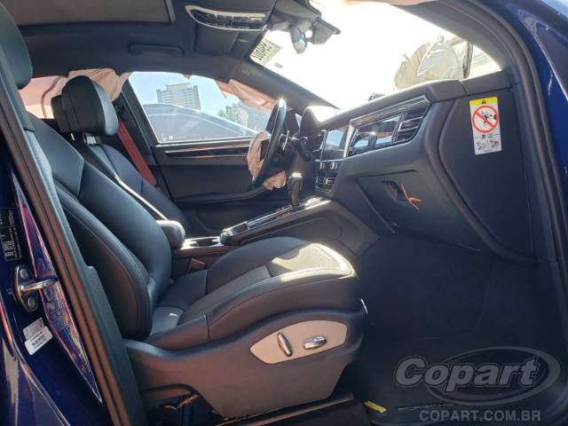 2022 PORSCHE MACAN 