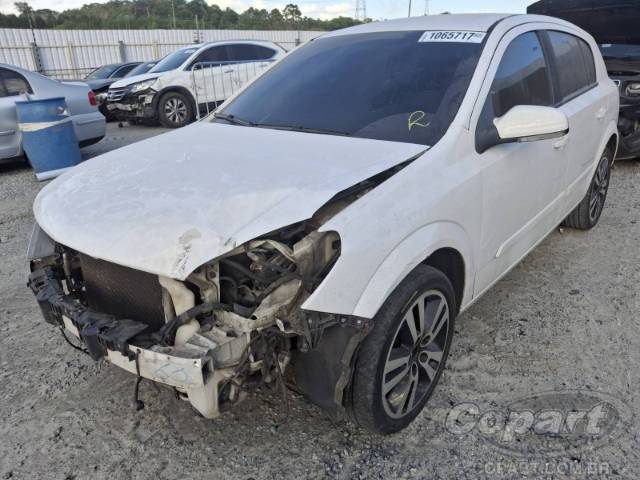 2011 CHEVROLET VECTRA HATCH 