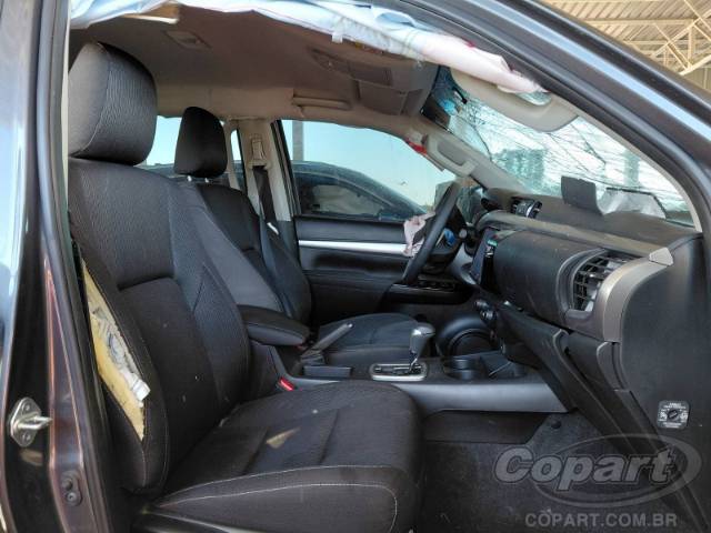 2025 TOYOTA HILUX CD 