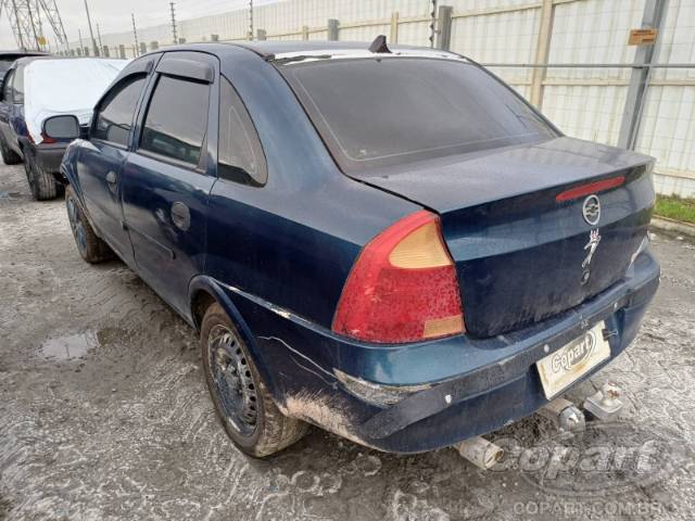2003 CHEVROLET CORSA SEDAN 