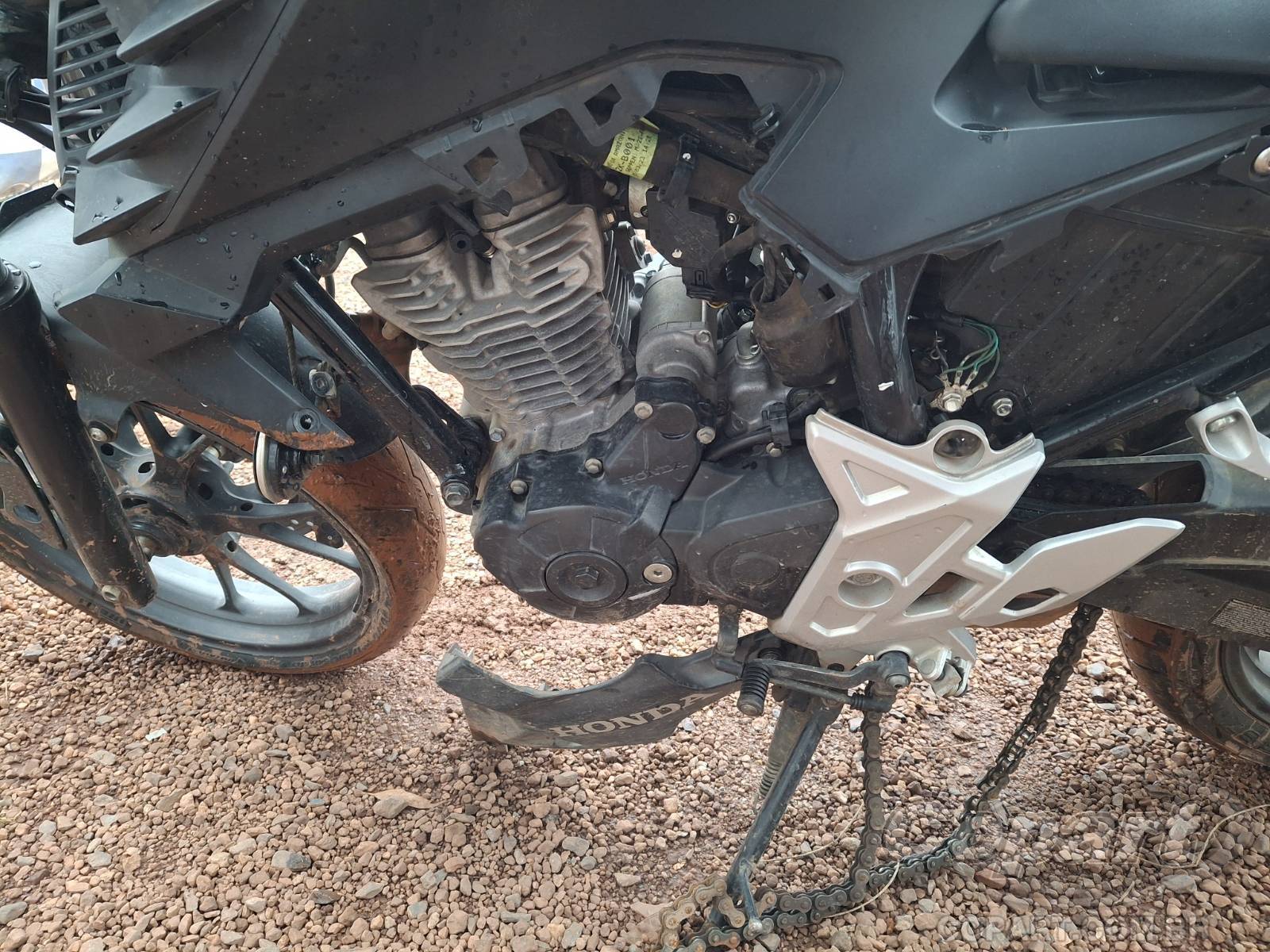 2023 HONDA CB 300F — leilão em Cuiabá/MT (foto 5)