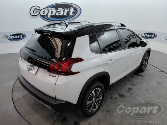 2023 PEUGEOT 2008 