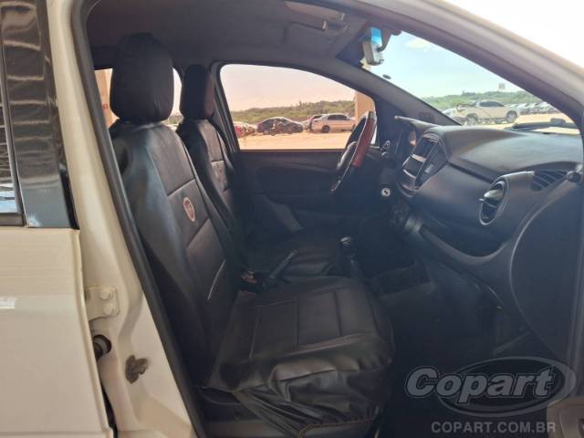 2021 FIAT UNO 