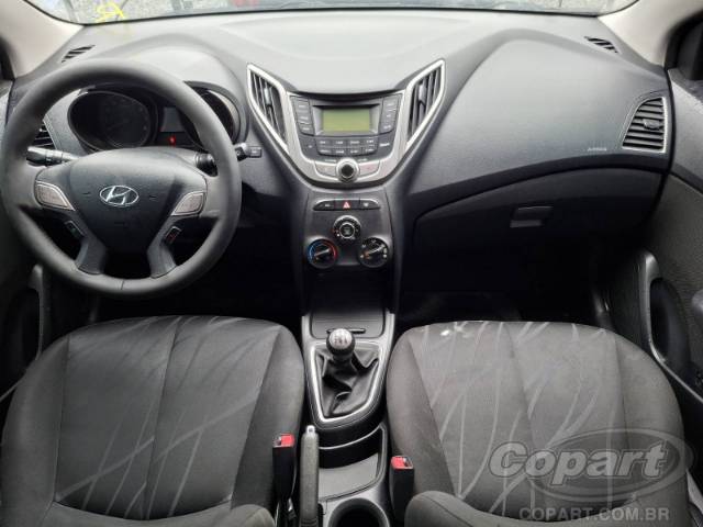 2015 HYUNDAI HB20 