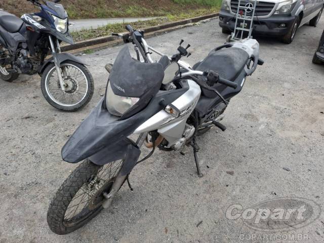 2017 HONDA XRE 300 