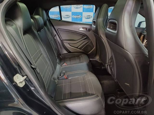 2015 MERCEDES BENZ GLA 