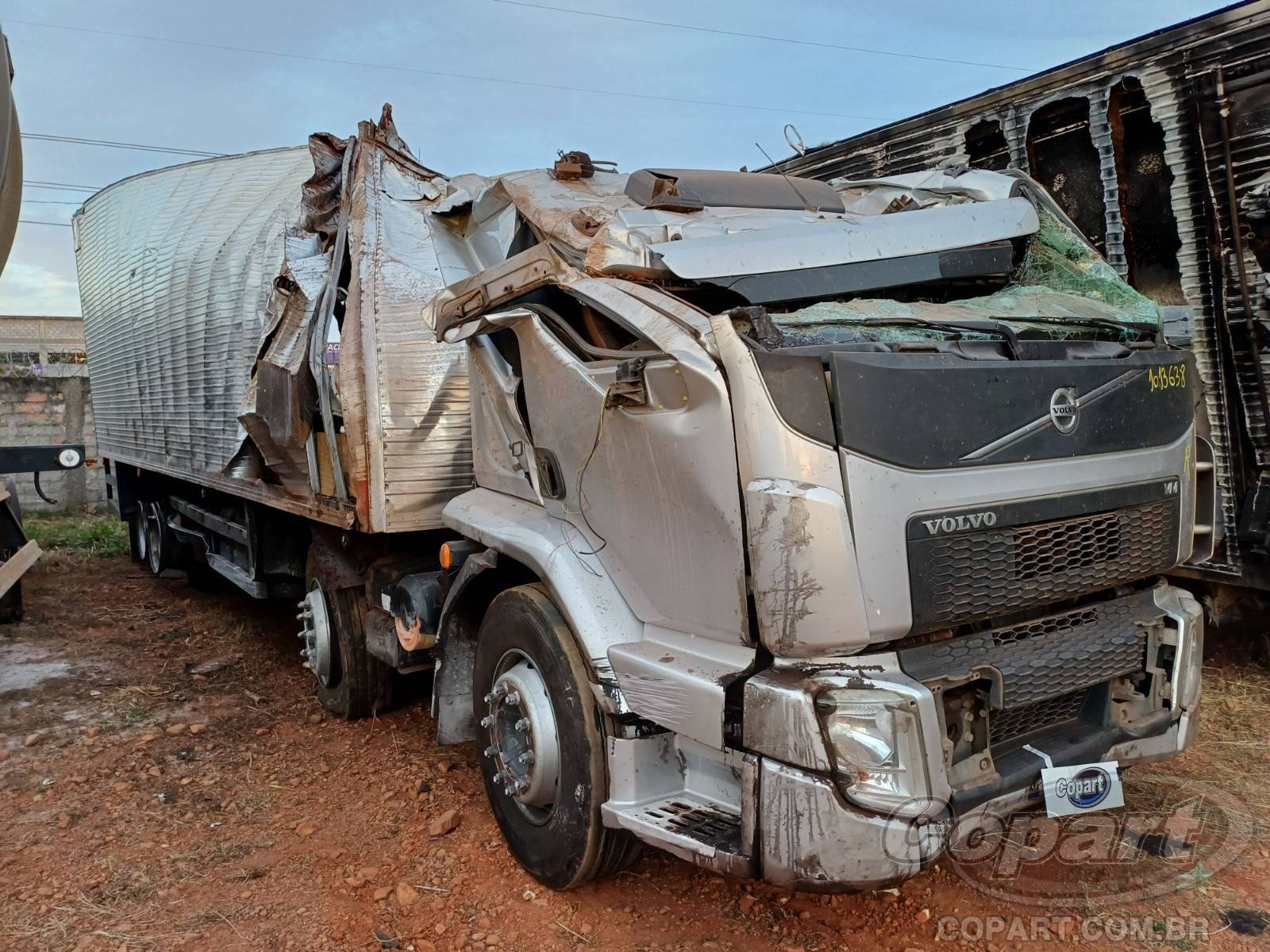 Veículo VOLVO VM 2021 VOLVO VM 330 R Diesel Caminhão 2021 em leilão