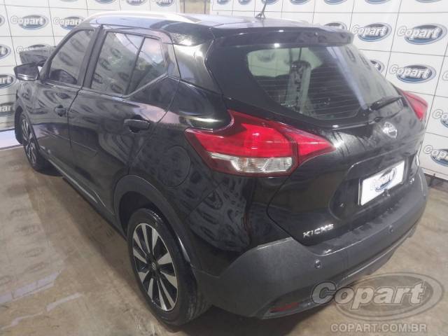 2019 NISSAN KICKS 