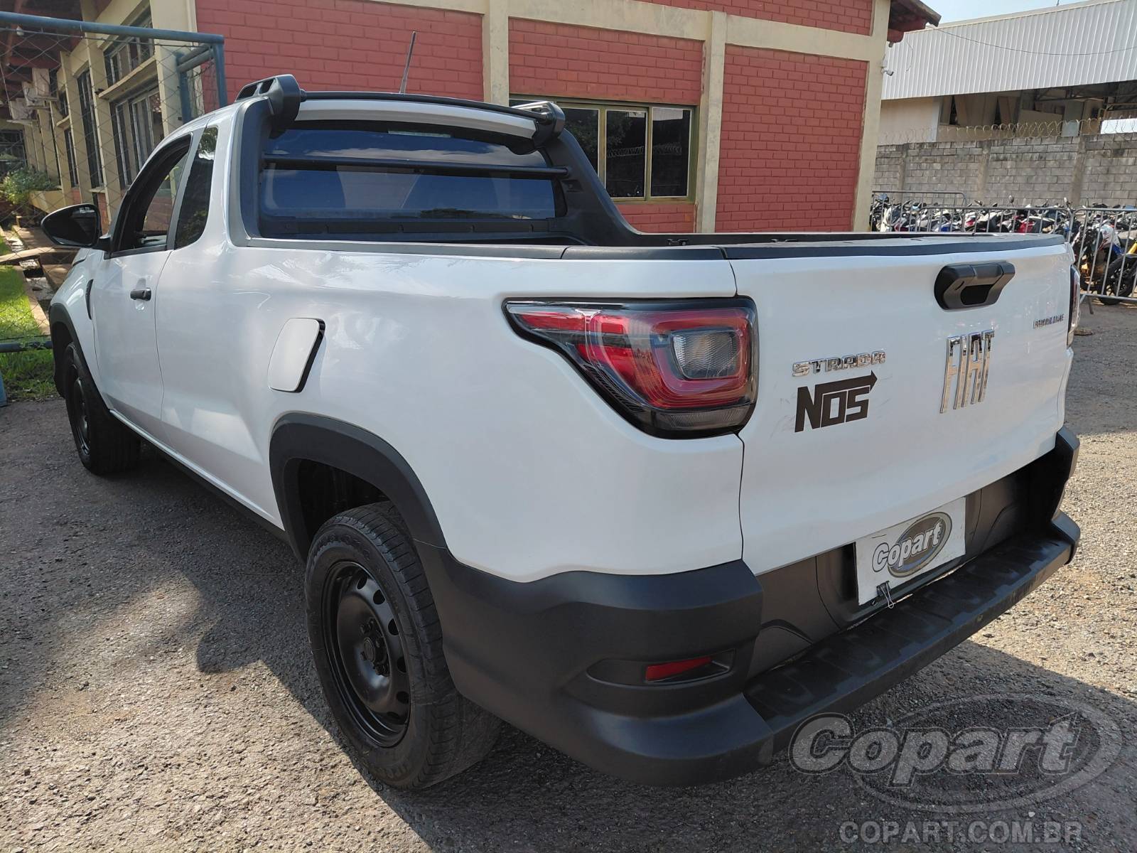 Foto 3: 2023 FIAT STRADA