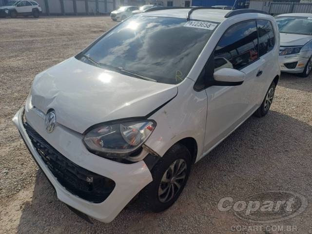 2015 VOLKSWAGEN UP 