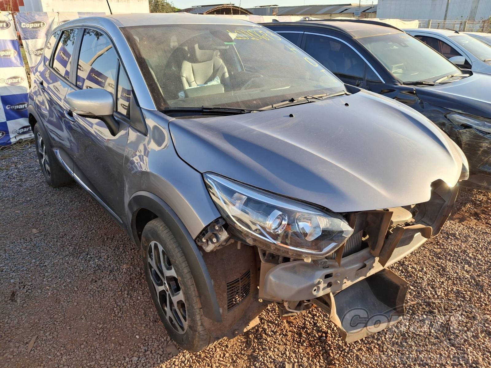 2022 RENAULT CAPTUR SUV Pequenos