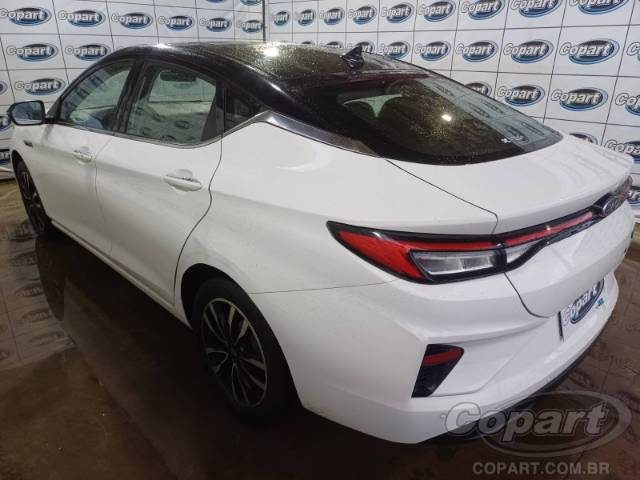 2023 JAC E-J7 