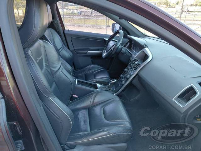 2014 VOLVO XC60 