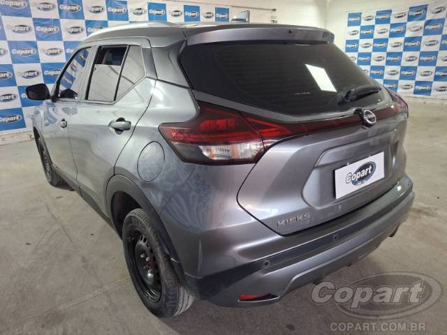2023 NISSAN KICKS 