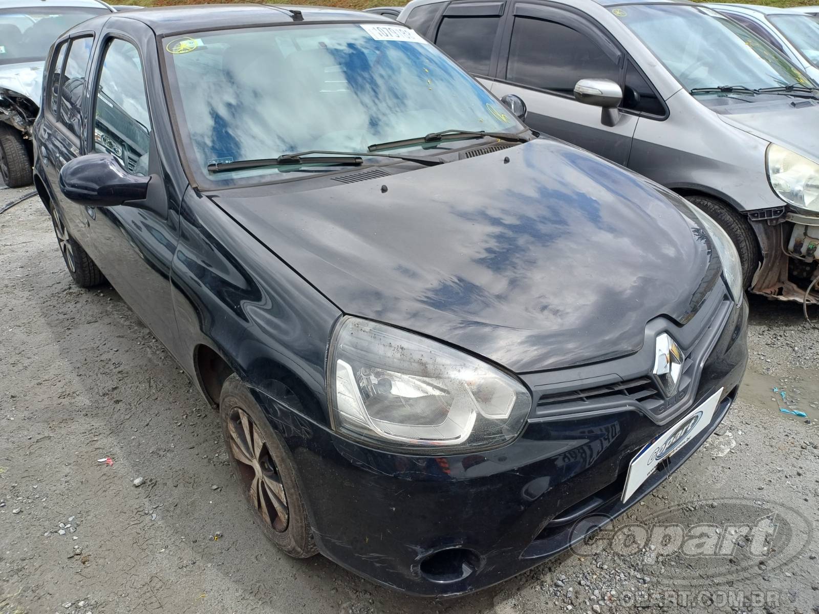 Veículo Renault Clio Renault Clio Autentique 1.0 16V Hi-Power 2016 2016 em leilão