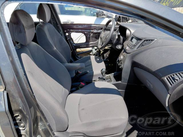 2015 HYUNDAI HB20S 