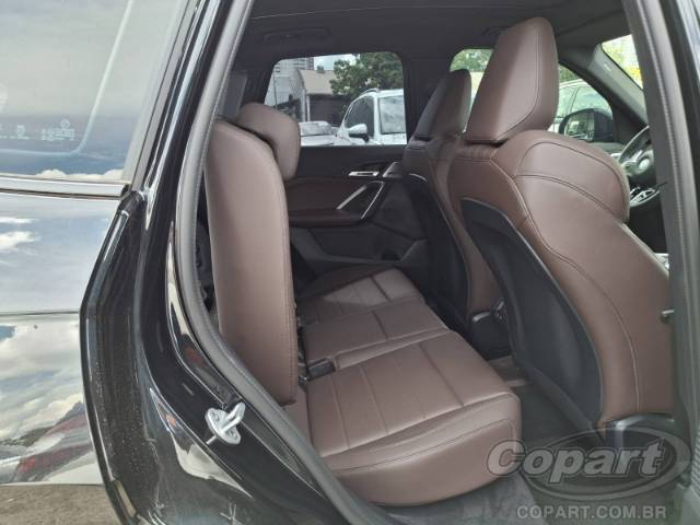 2025 BMW X1 
