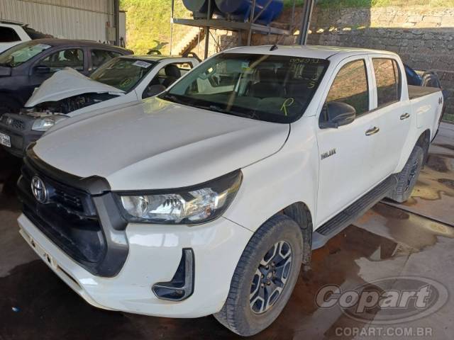 2022 TOYOTA HILUX CD 