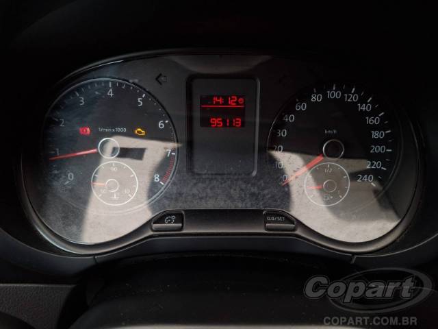 2013 VOLKSWAGEN FOX 