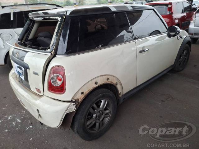 2013 MINI COOPER 