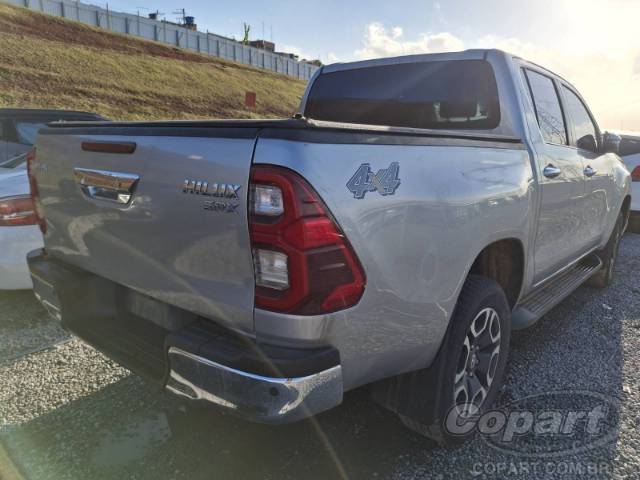 2022 TOYOTA HILUX CD 