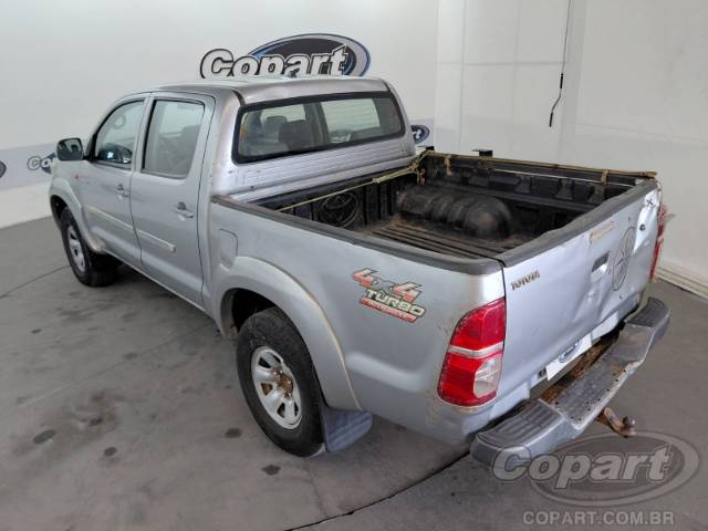 2015 TOYOTA HILUX CD 
