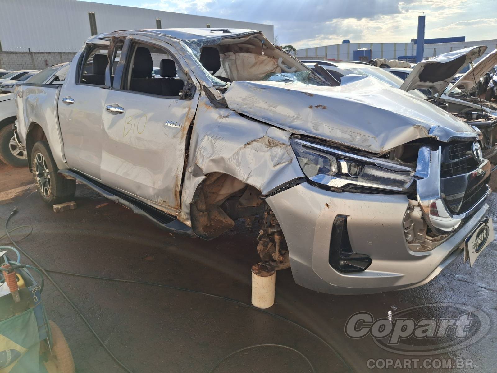 2025 TOYOTA HILUX CD — leilão em Goiânia (Polo Industrial)/GO