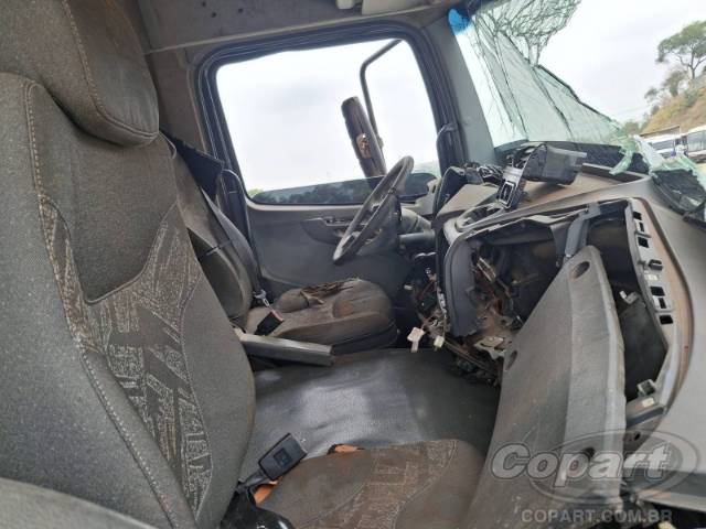 2013 MERCEDES BENZ AXOR 
