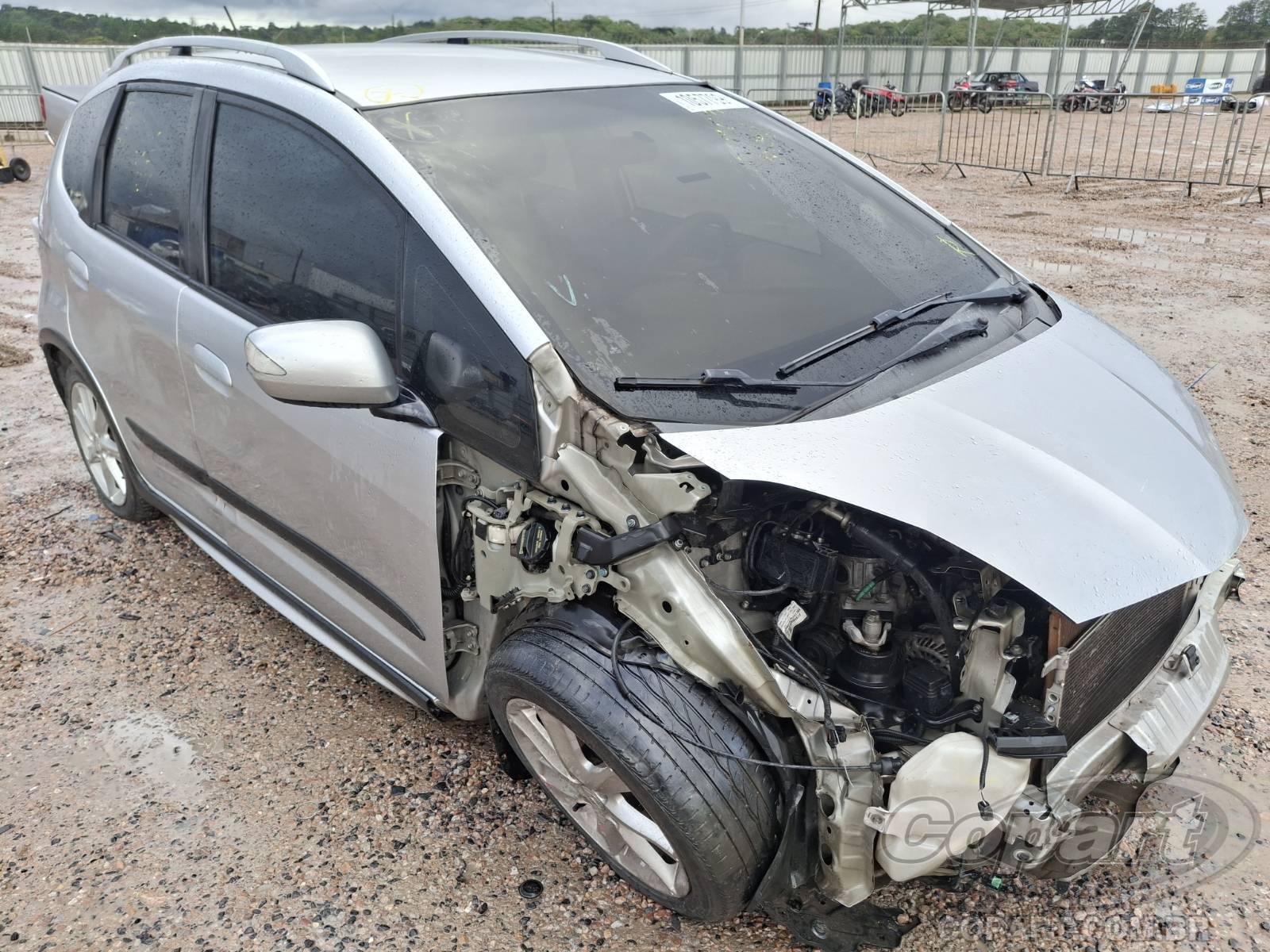 Veículo Honda Fit 2013 HONDA FIT FIT TWIST 1.5 16V FLEXIVEL ALCOOL/GASOLINA 2013 em leilão