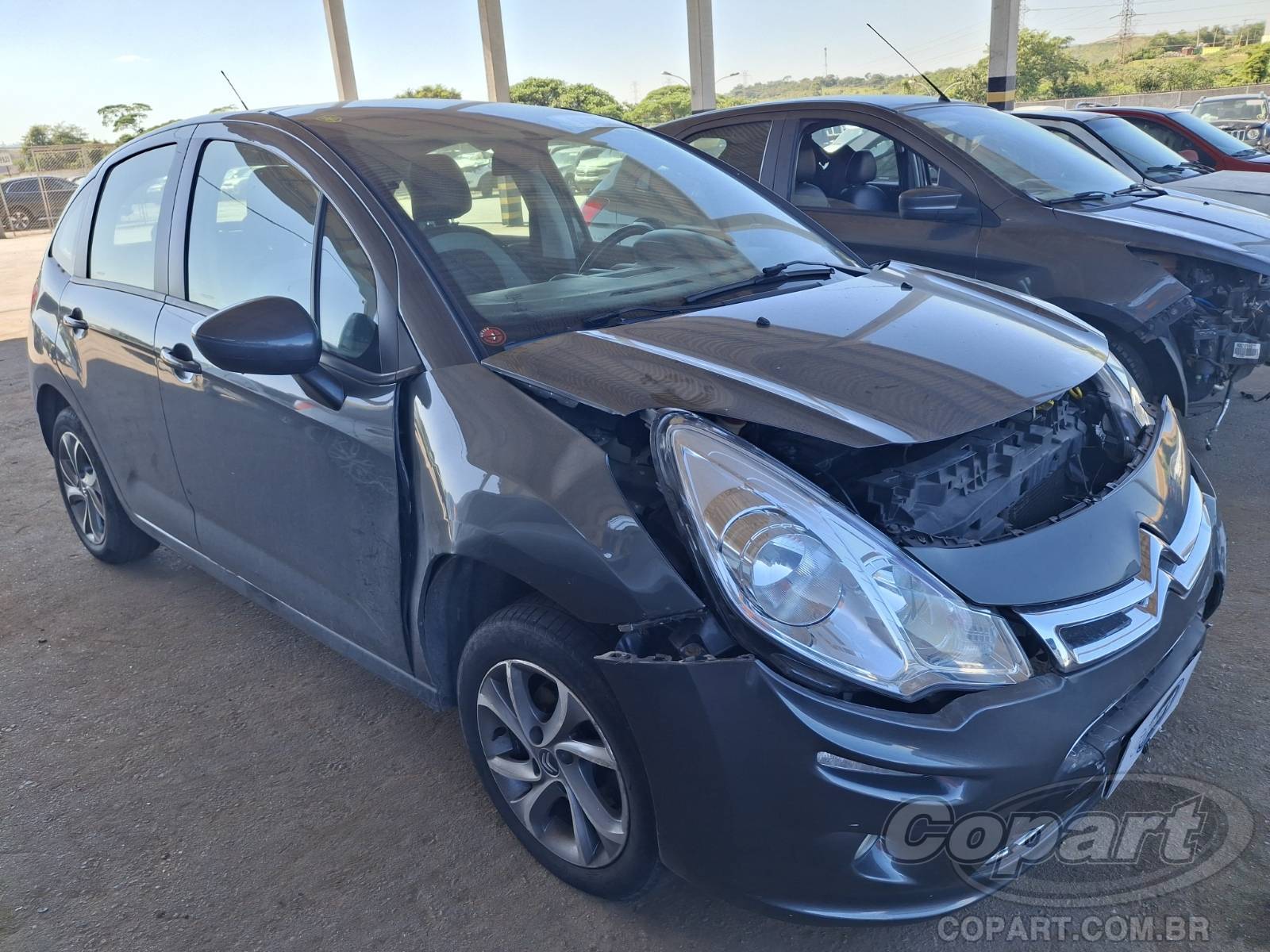 Veículo Citroën C3 Citroen C3 Tendance 1.5 2013 Colisão Frontal Pequena Monta 2013 em leilão