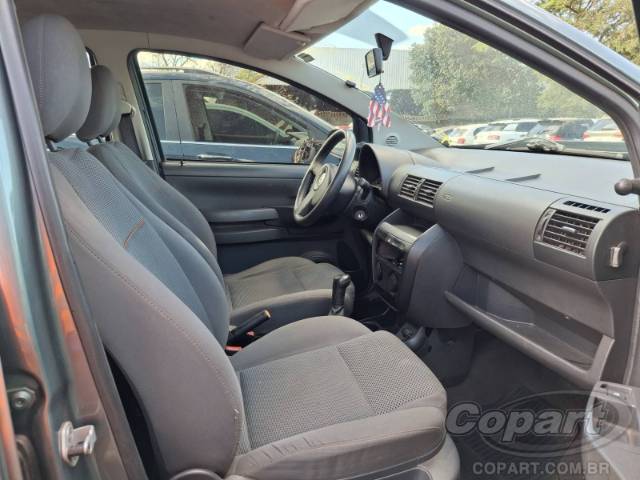 2010 VOLKSWAGEN FOX 