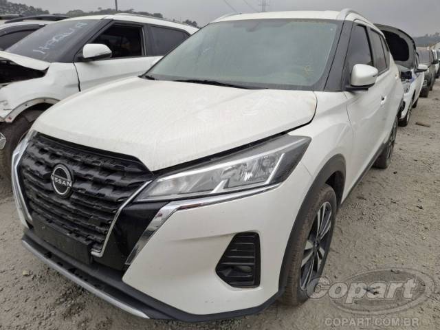 2023 NISSAN KICKS 