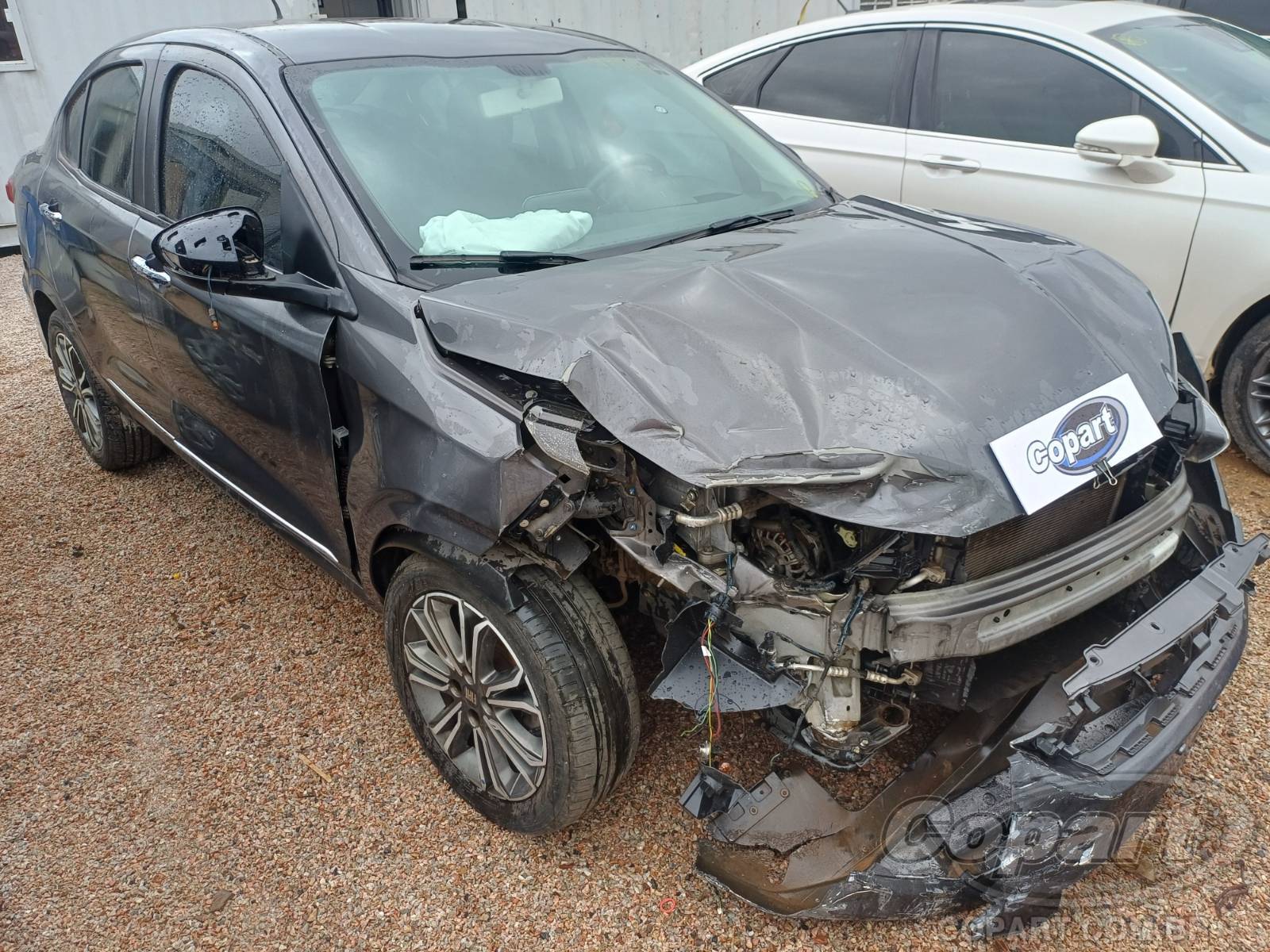 Veículo Fiat Cronos Fiat Cronos Precision AT6 1.8 16V E.torQ 2021 Colisão Média Monta 2021 em leilão