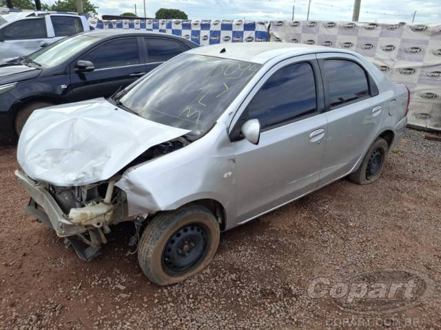 2013 TOYOTA ETIOS SEDA 