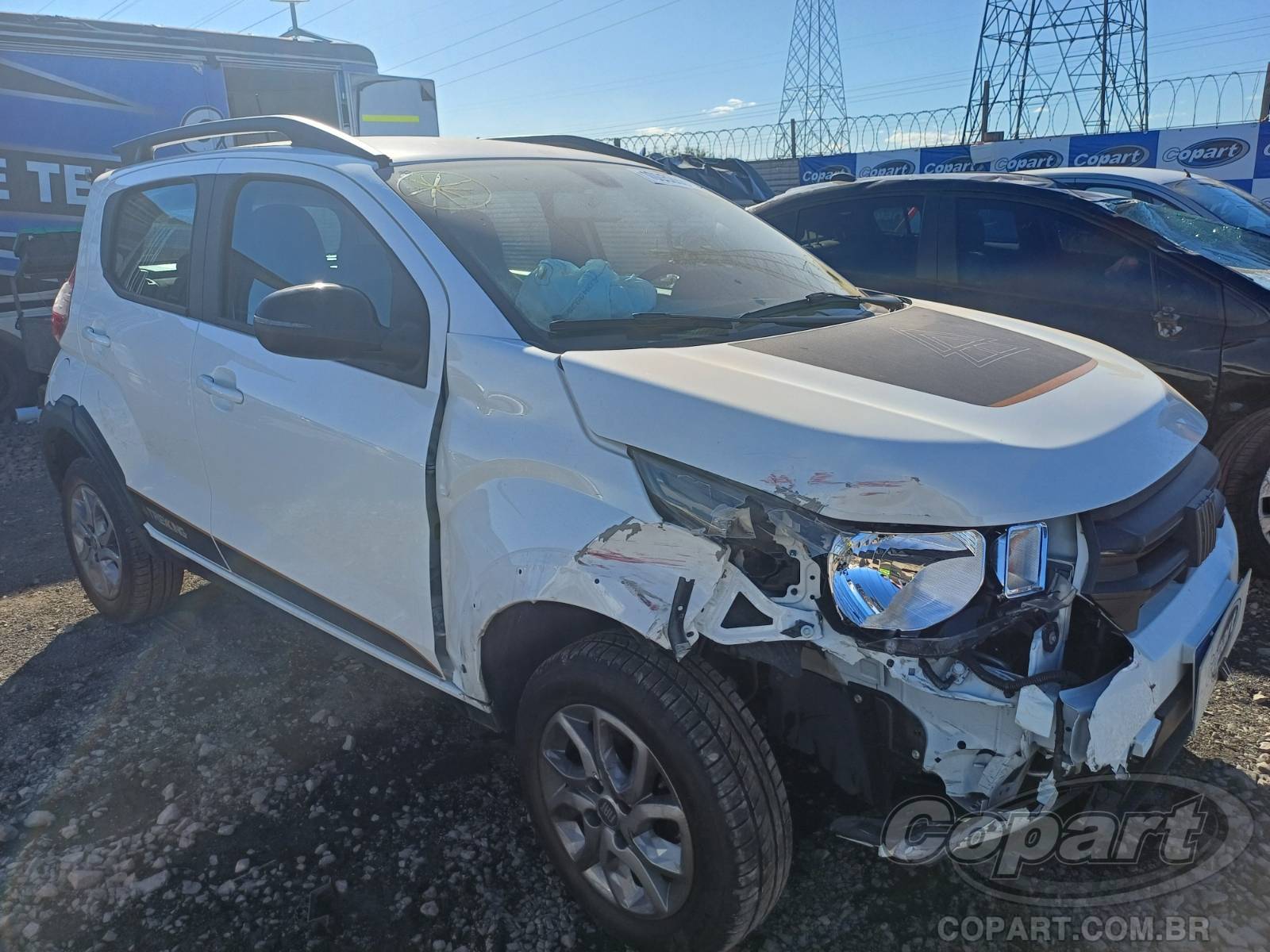 Veículo Fiat Mobi FIAT MOBI TREKKING 1.0 FIRE 2024 COLISÃO 2024 em leilão