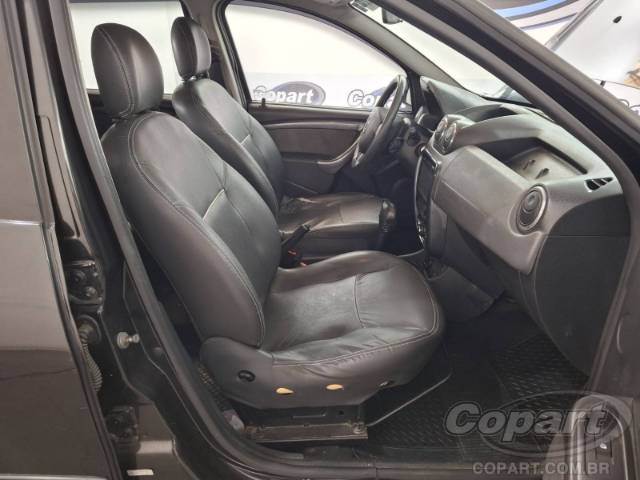 2015 RENAULT DUSTER 