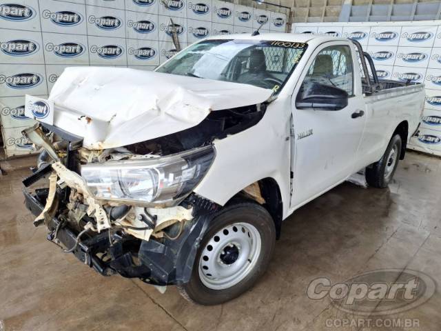 2024 TOYOTA HILUX CS 