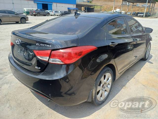 2013 HYUNDAI ELANTRA 
