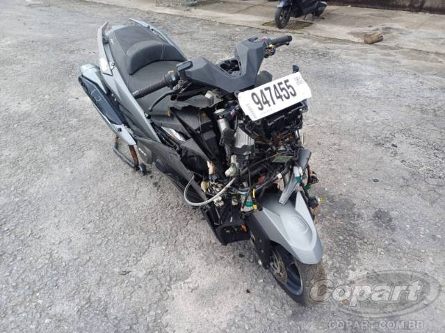 2023 KYMCO AK 