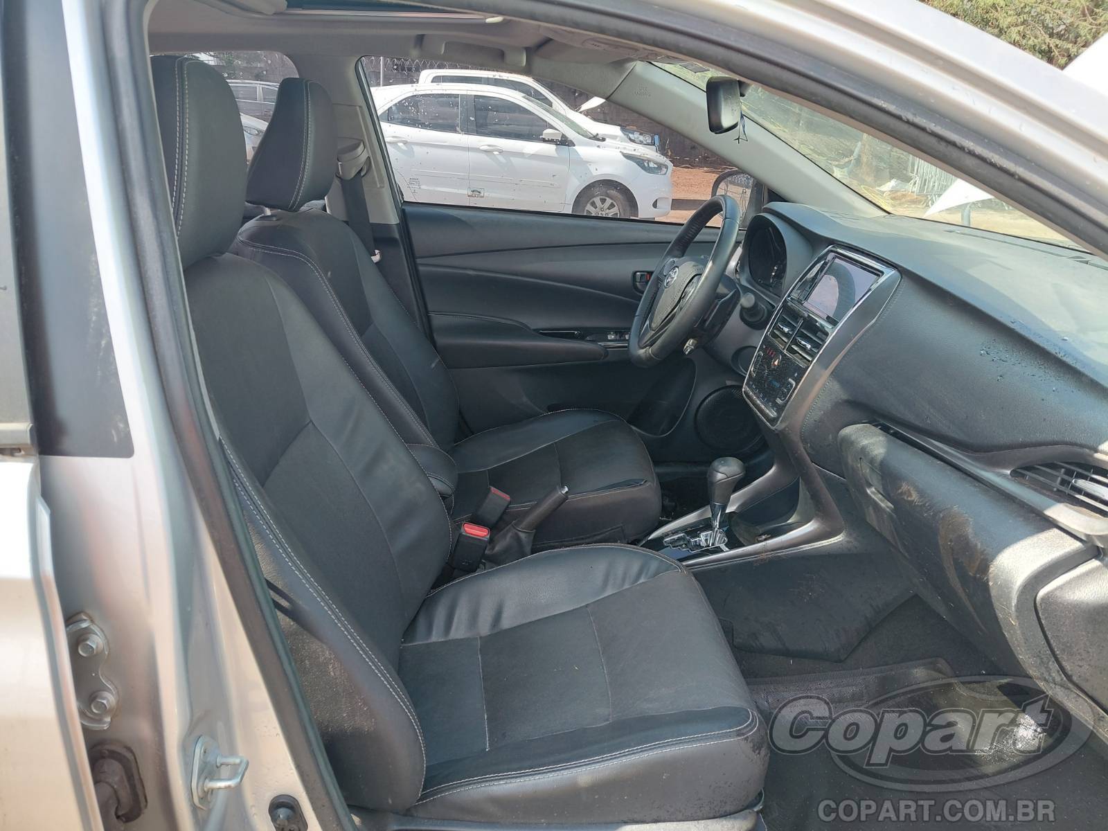 Foto 5: 2023 TOYOTA YARIS SEDA
