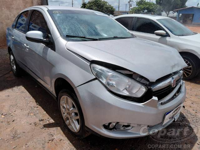 2016 FIAT GRAND SIENA 