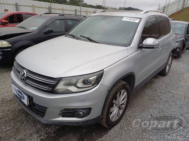 2012 VOLKSWAGEN TIGUAN 