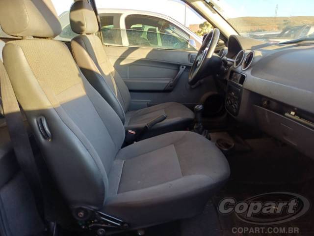 2011 VOLKSWAGEN GOL 