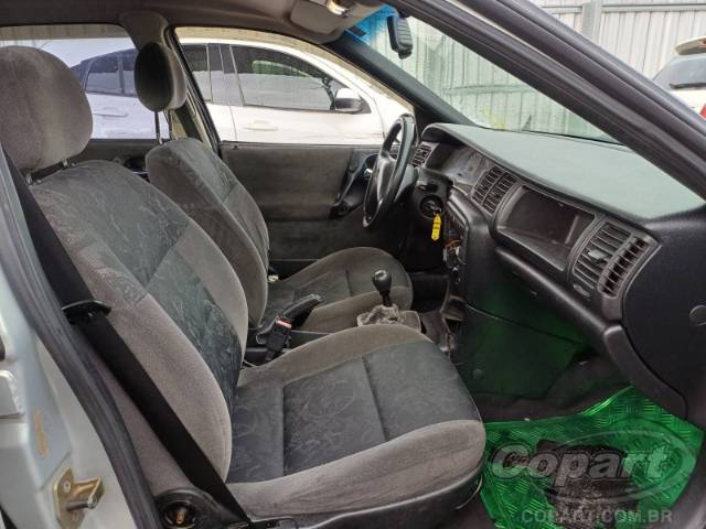 2001 CHEVROLET VECTRA 