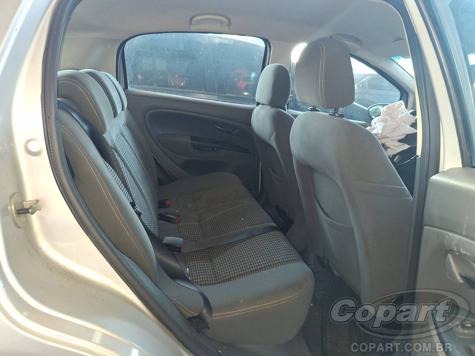 Foto 6 de 10: 2011 FIAT PUNTO